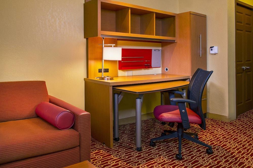 Sonesta Simply Suites Falls Church Esterno foto