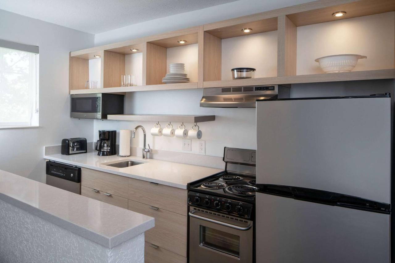 Sonesta Simply Suites Falls Church Esterno foto