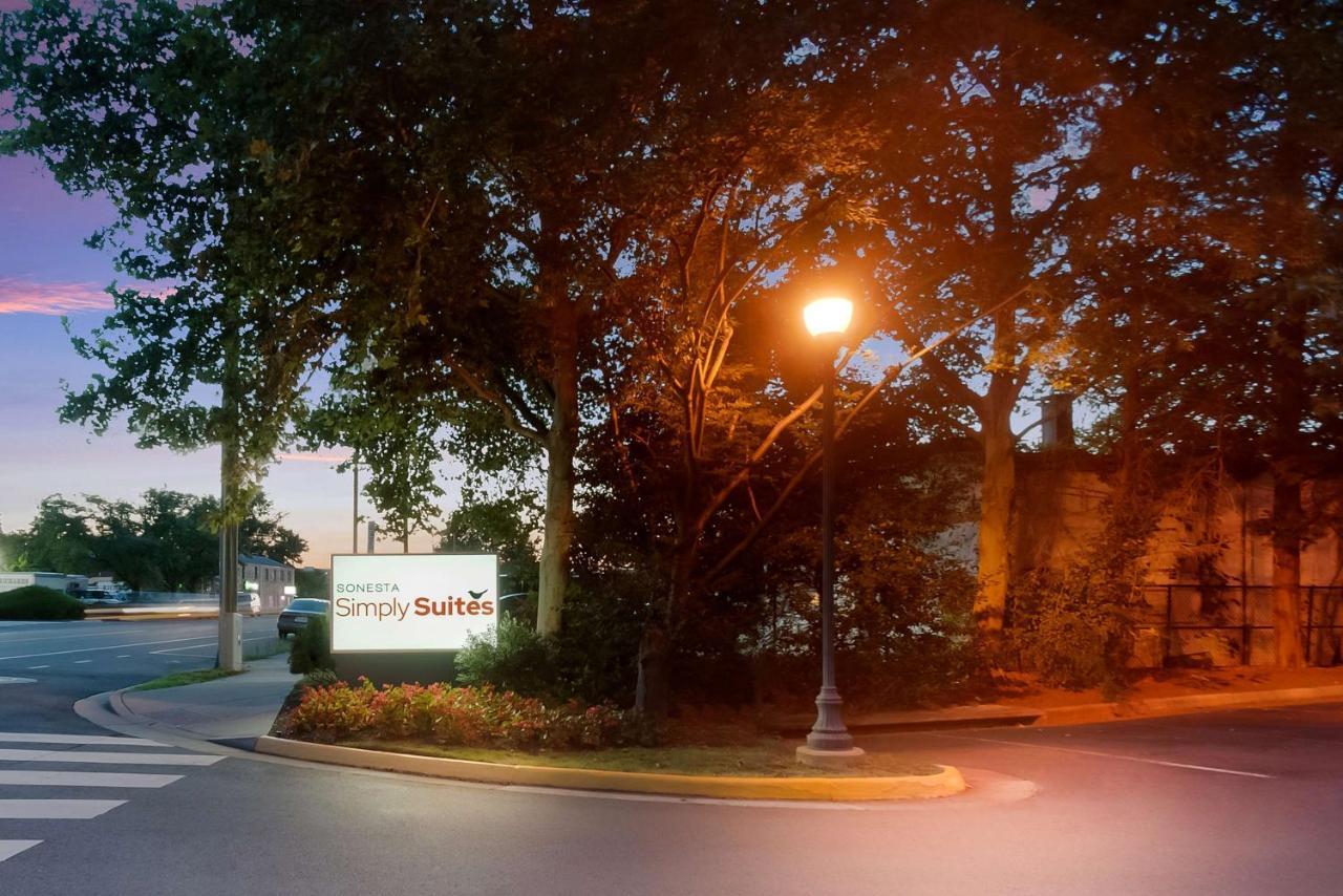 Sonesta Simply Suites Falls Church Esterno foto